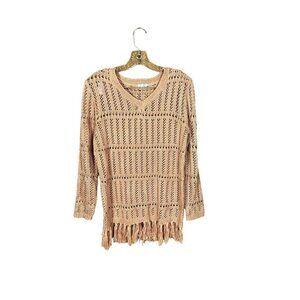 En Creme Women's Crocheted Top